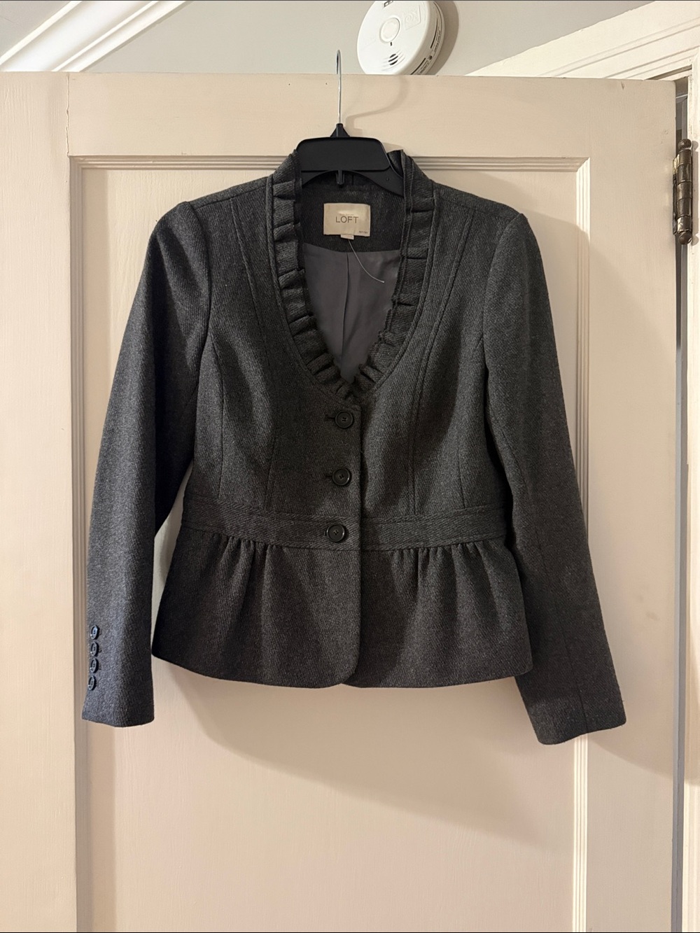 Ann Taylor Loft Gray Ruffle Wool Blazer Jacket Size 6 Petite 6P